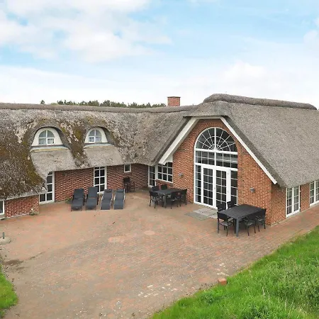 21 Person Holiday In Bl Vand * Blavand